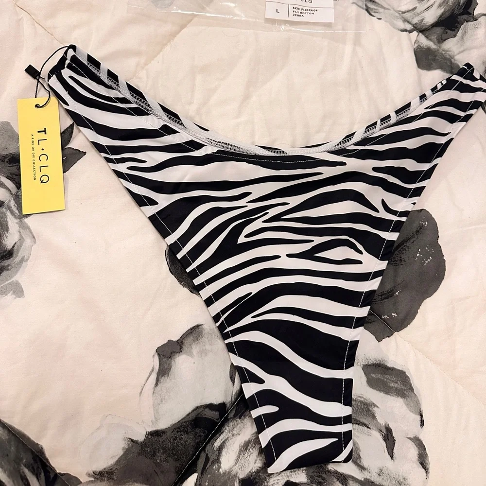Zebra Bottom - Picture 5 of 5